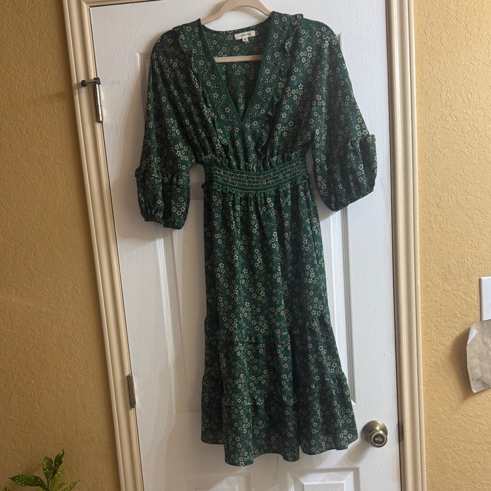 Max Studio Dark Green Floral Midi Dress